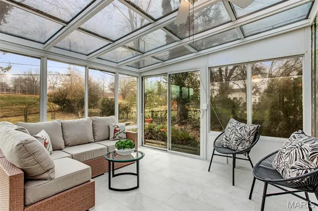 $339,000 | 915 Trianon Lane, Ballwin, MO 63011