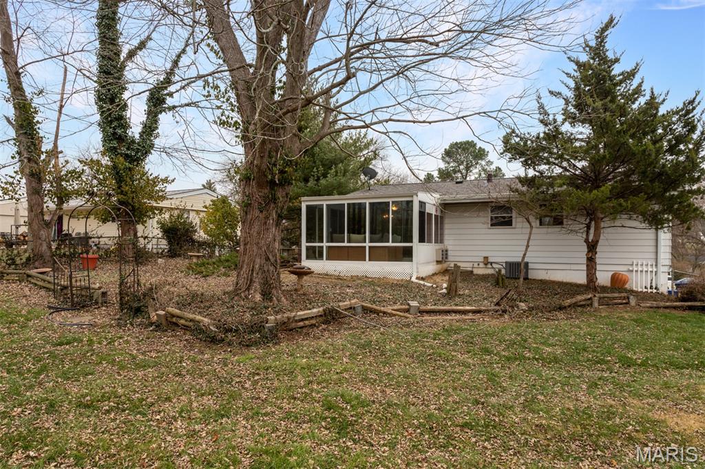 915 Trianon Lane Ballwin, MO 63011 - Photo 52 of 53