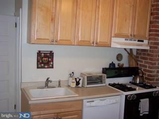 218 Kenmore Road Havertown, PA 19083 - Photo 4 of 6
