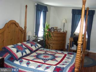 218 Kenmore Road Havertown, PA 19083 - Photo 6 of 6
