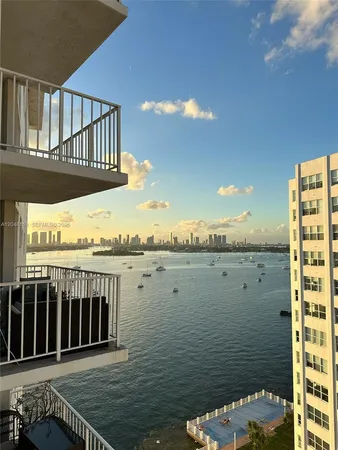 $2,850 | 1228 West Avenue, Unit 1104, Miami Beach, FL 33139