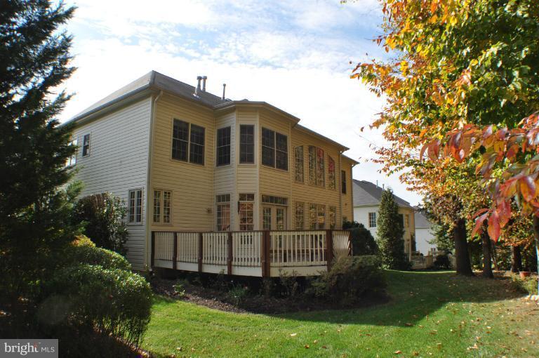 7420 Spring Summit Road Springfield, VA 22150 - Photo 10 of 30 Exterior (Rear)