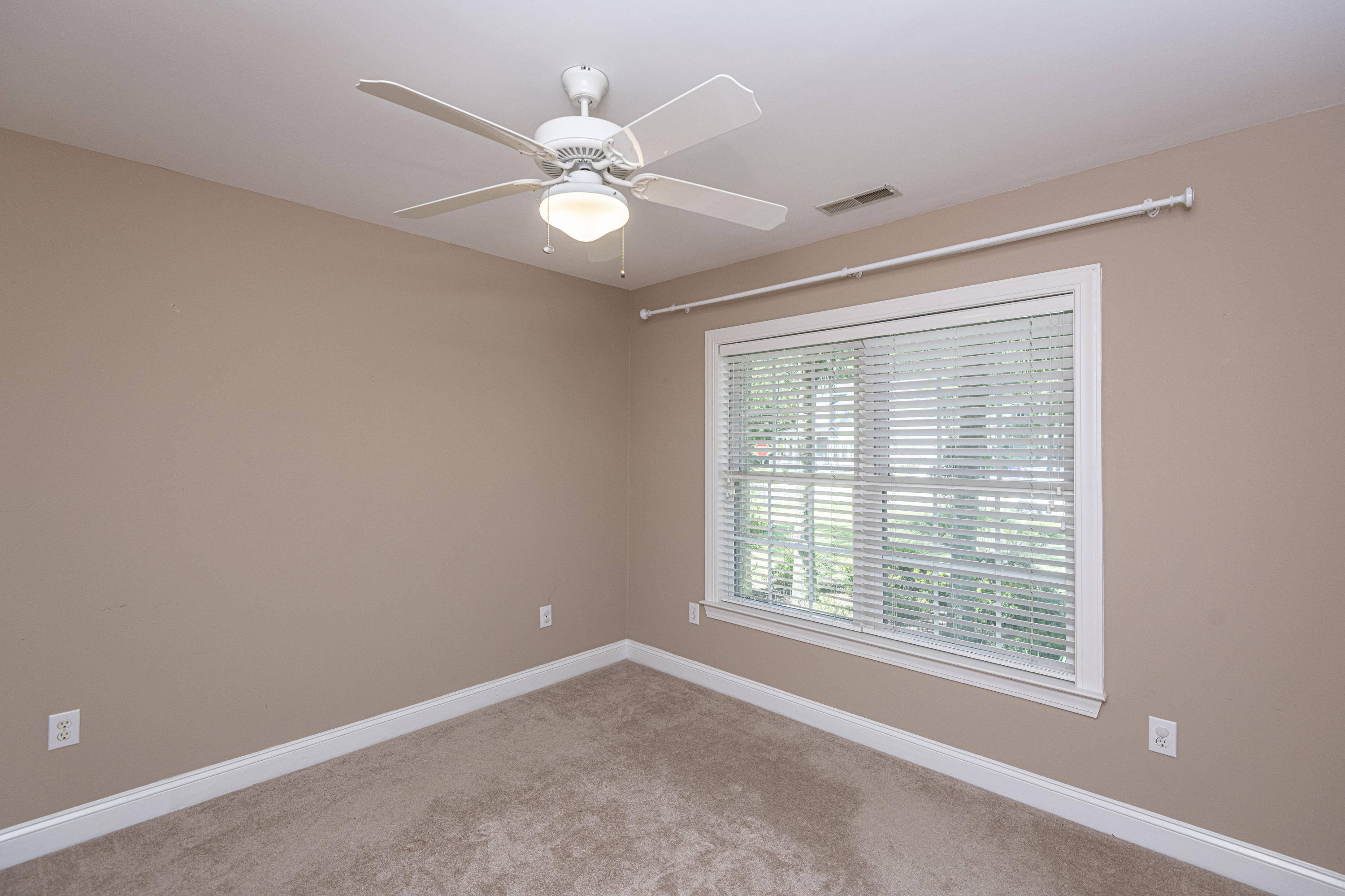 429 Commonwealth Road Mount Pleasant, SC 29466 - Photo 35 of 48 429 commonwealth 2nd bedroom reshoot