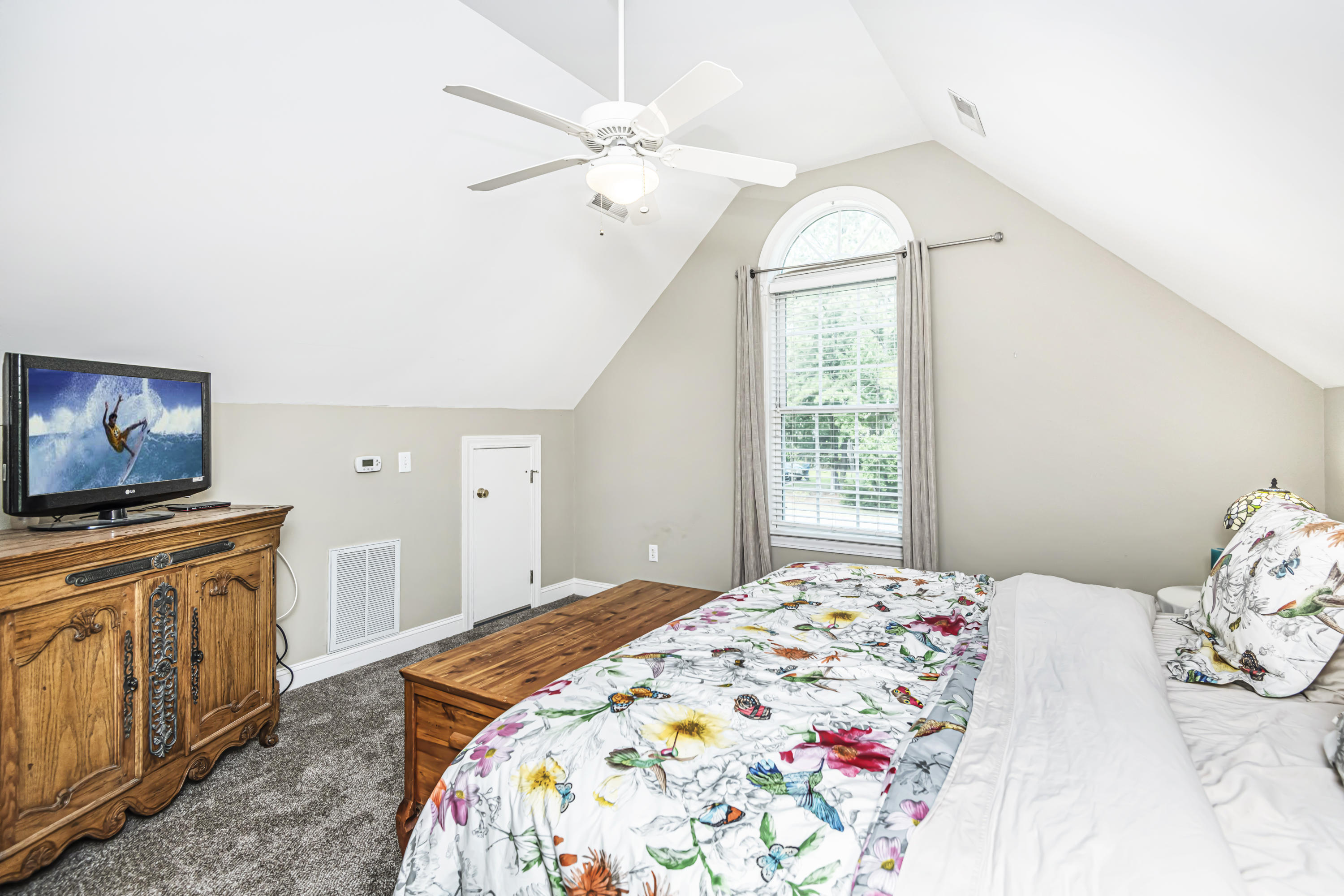 429 Commonwealth Road Mount Pleasant, SC 29466 - Photo 39 of 48 4th Bedroom Over Flex Space