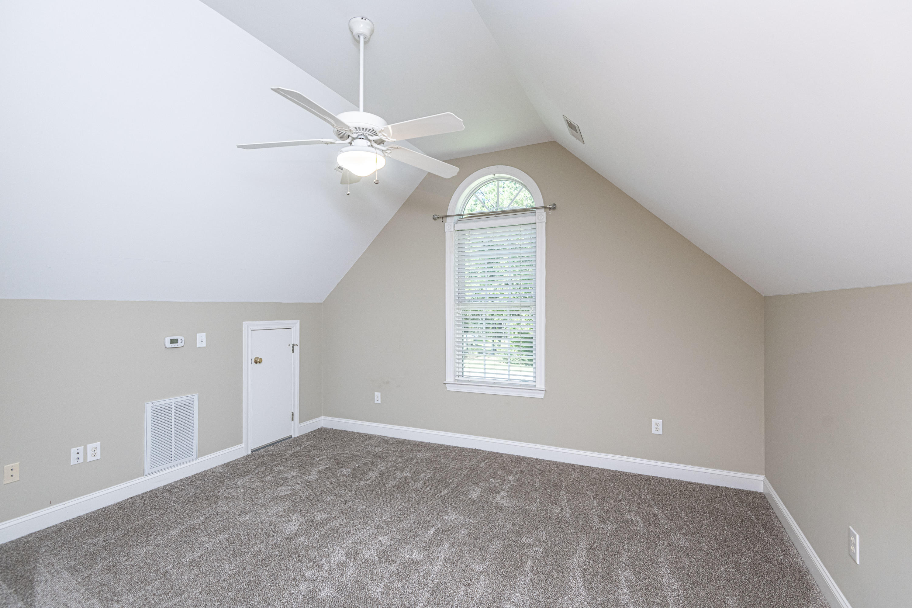 429 Commonwealth Road Mount Pleasant, SC 29466 - Photo 40 of 48 429 commonwealth upstairs bedroom 2 resh