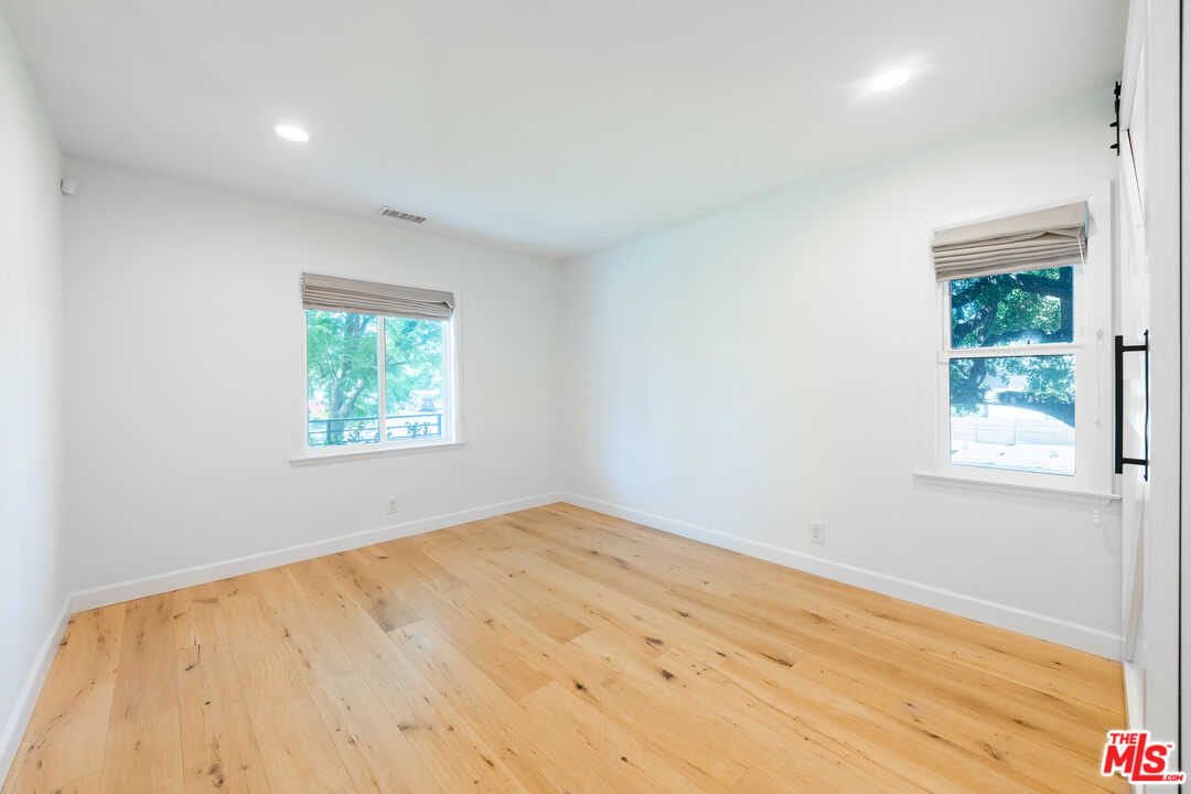 5970 Balcom Avenue Encino, CA 91316 - Photo 15 of 21