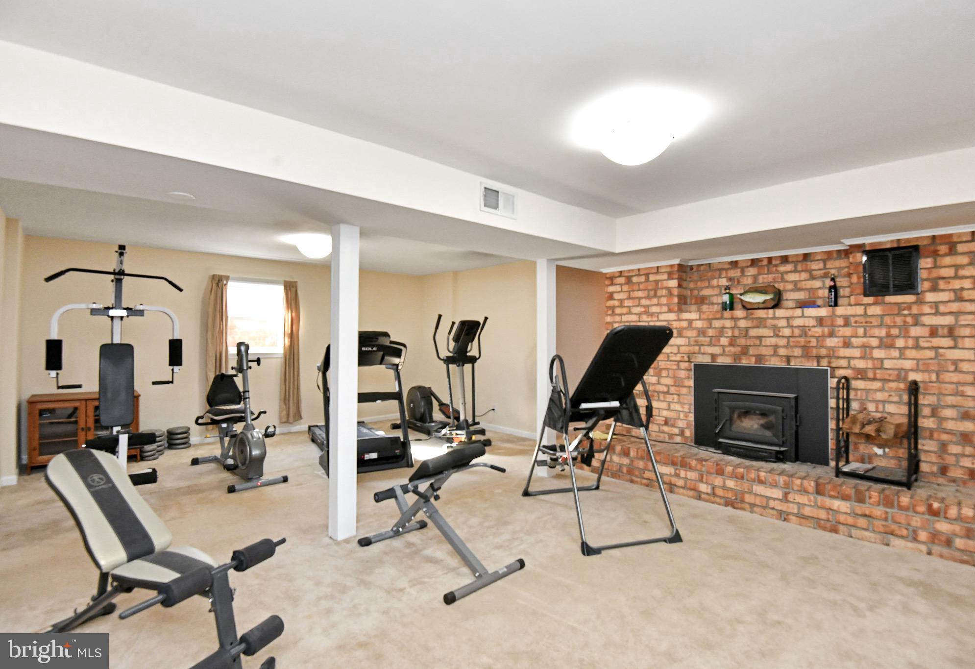 126 Clark Patton Road Fredericksburg, VA 22406 - Photo 21 of 34 Family Room