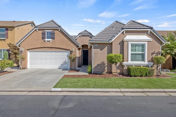 $575,000 | 3825 Chessa Lane, Clovis, CA 93619