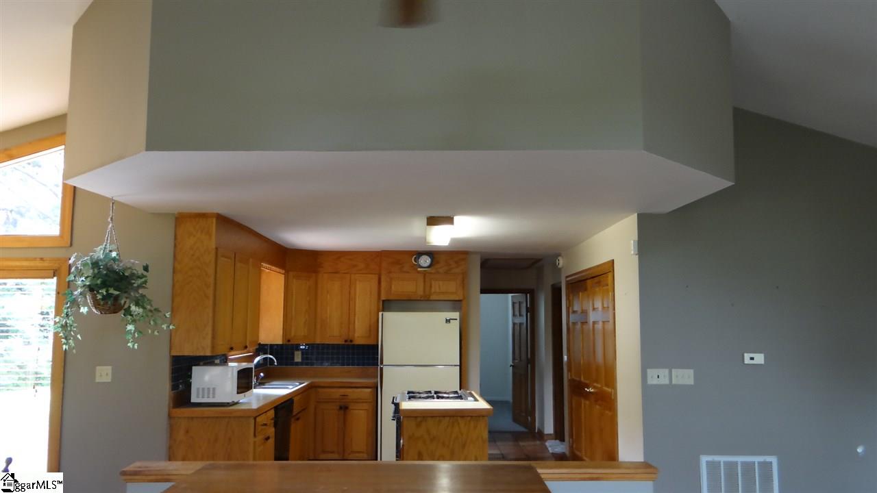 6 Donnan Road Taylors, SC 29687 - Photo 12 of 36 Gallery Image 12