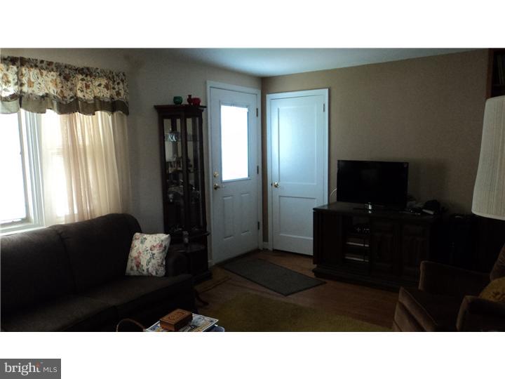3120 East County Line Road Hatboro, PA 19040 - Photo 6 of 12 Gallery Image 6