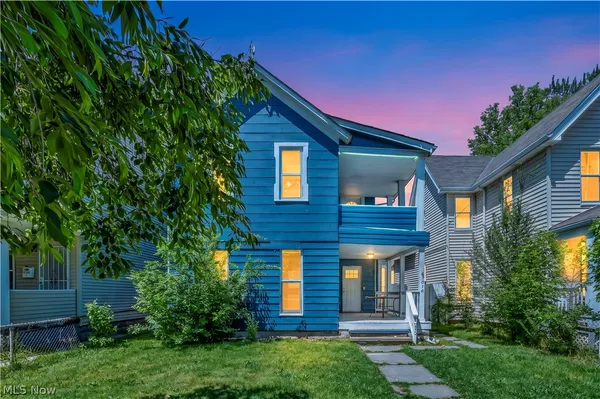$1,375 | 3010 Daisy Avenue, Unit UP, Cleveland, OH 44109