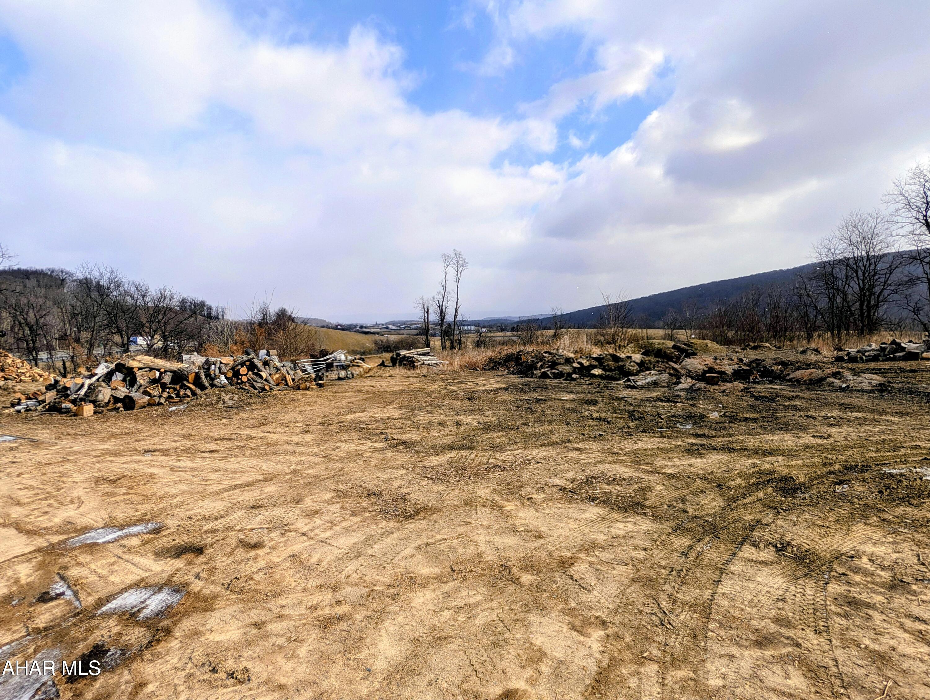 595 O'Brien Road Manns Choice, PA 15550 - Photo 23 of 45