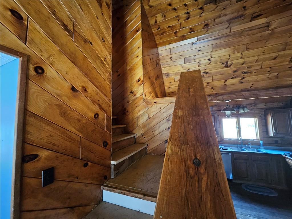 734 Torpedo Road Pittsfield, PA 16340 - Photo 19 of 33