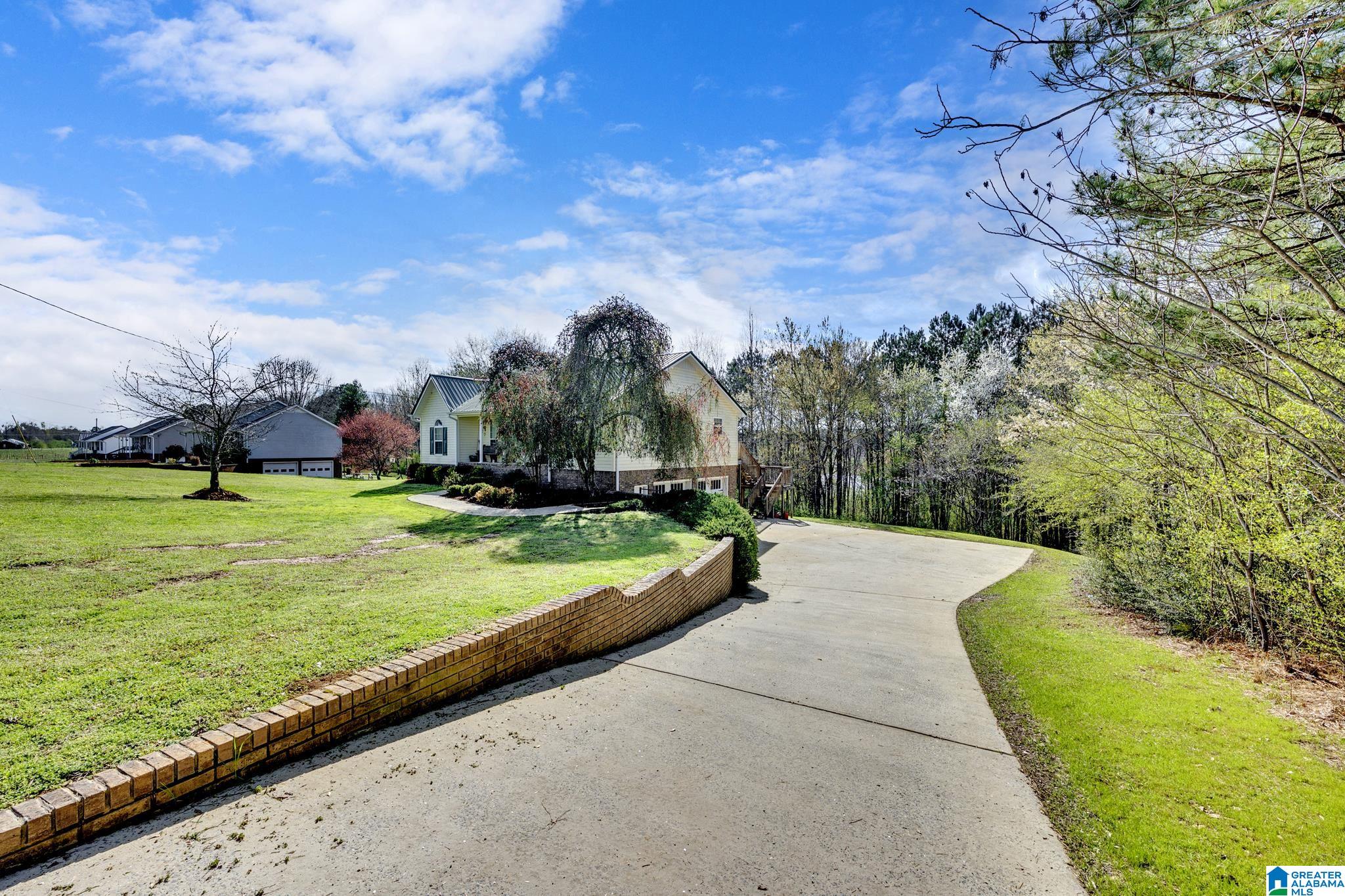 208 Elbert Gallimore Road Hayden, AL 35079 - Photo 3 of 32