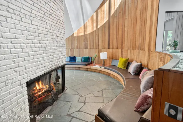 $3,500,000 | 289 Upper Byrdcliffe Road, Woodstock, NY 12498