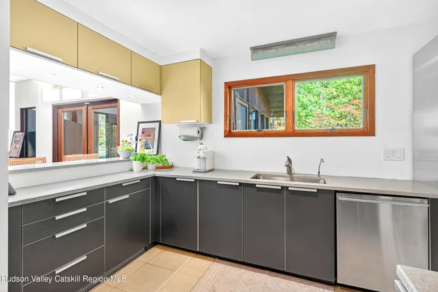 $3,500,000 | 289 Upper Byrdcliffe Road, Woodstock, NY 12498