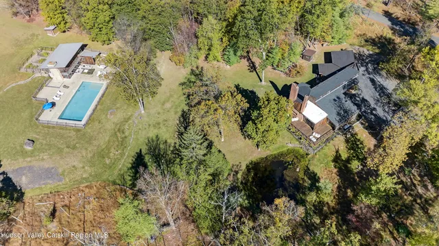 $3,500,000 | 289 Upper Byrdcliffe Road, Woodstock, NY 12498