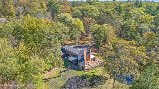 $3,500,000 | 289 Upper Byrdcliffe Road, Woodstock, NY 12498