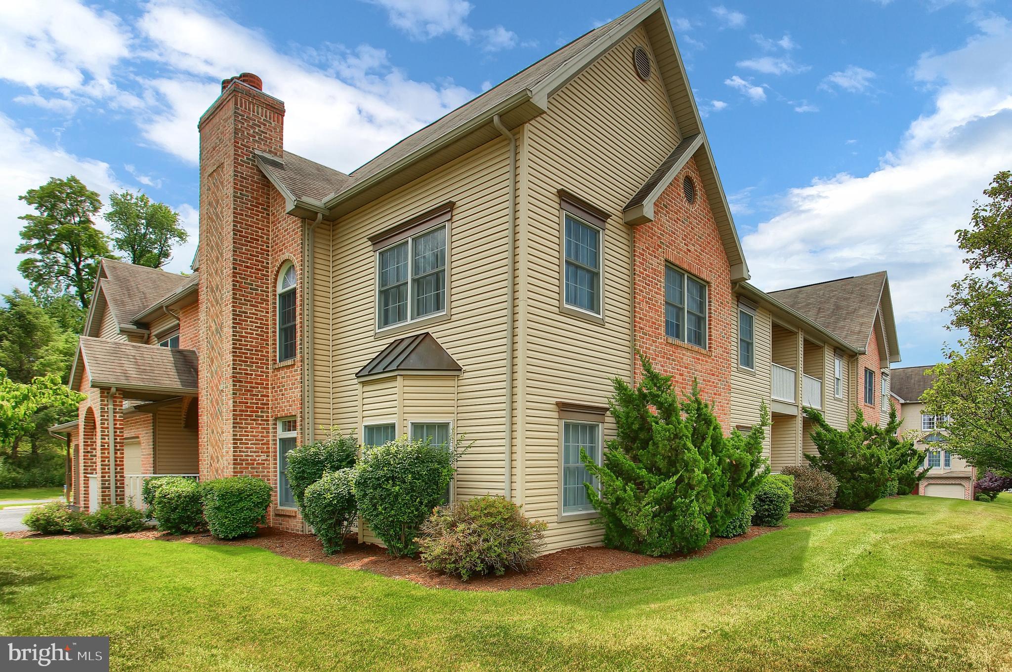 4647 Deer Path Road Harrisburg, PA 17110 - Photo 4 of 33 Gallery Image 4