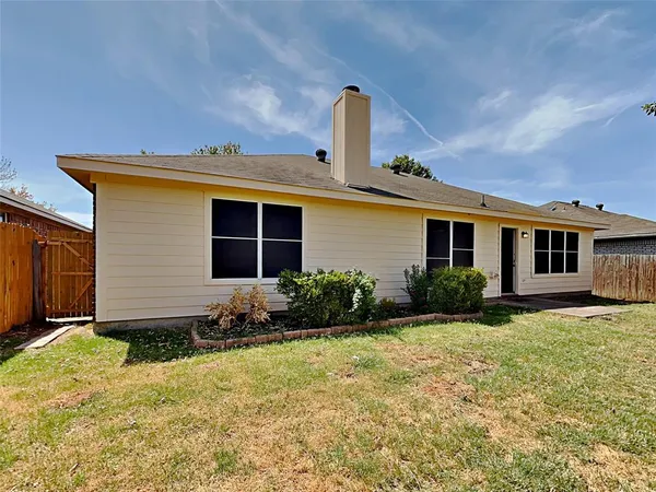 $2,155 | 1804 St Nevis Drive, Mansfield, TX 76063
