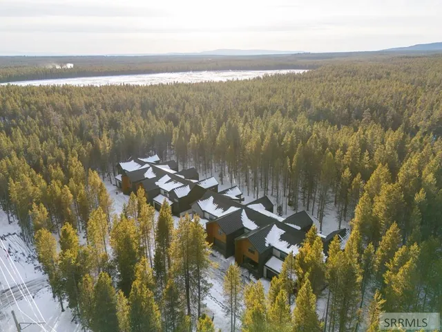 $795,000 | 4347 Yeti Lane, Island Park, ID 83429