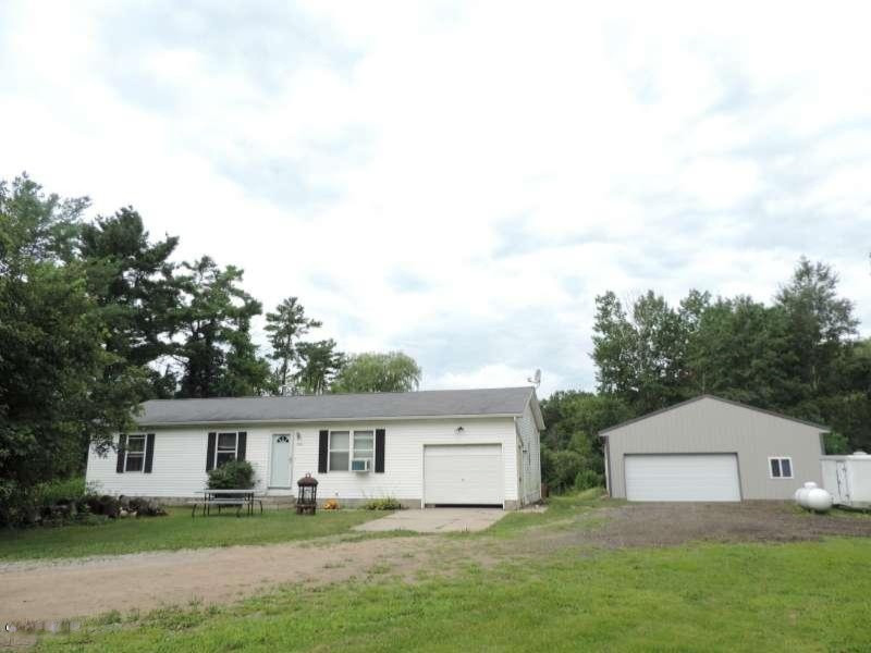 3163 Pillon Road Muskegon, MI 49445 - Photo 1 of 13 DSCN9100