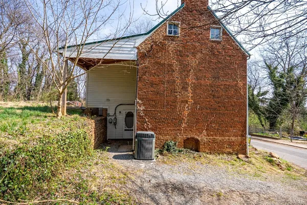 $211,750 | 911 6th Street, Lynchburg, VA 24504