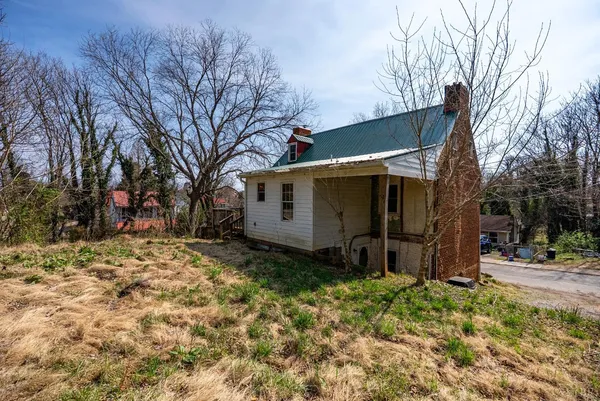 $211,750 | 911 6th Street, Lynchburg, VA 24504