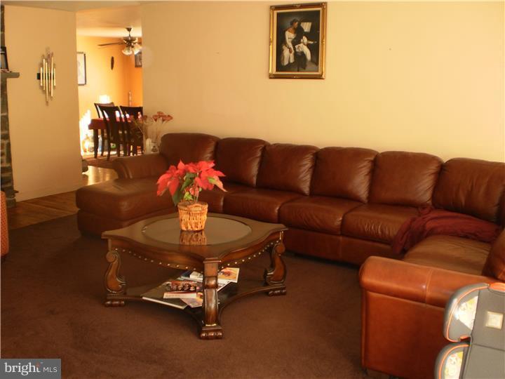 33 Edgemoor Road Cheltenham, PA 19012 - Photo 4 of 25 Gallery Image 4
