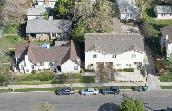 $965,000 | 1008 North Broadway Street, Fresno, CA 93728