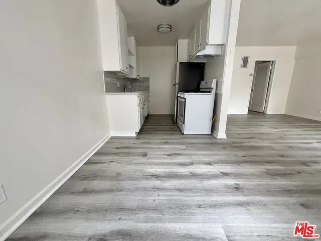 $1,695 | 148 North Normandie Avenue, Unit 3, Los Angeles, CA 90004