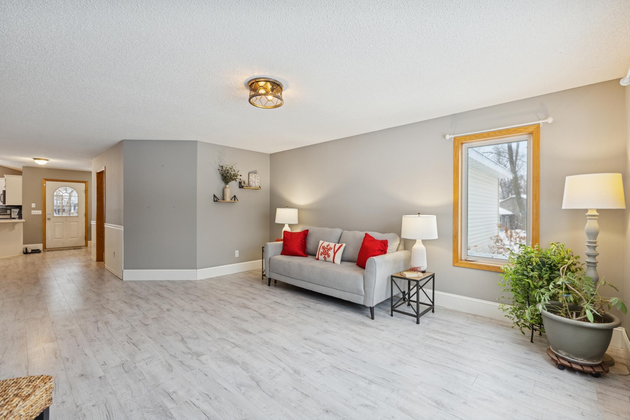 135 Hunters Path Annandale, MN 55302 - Photo 11 of 47