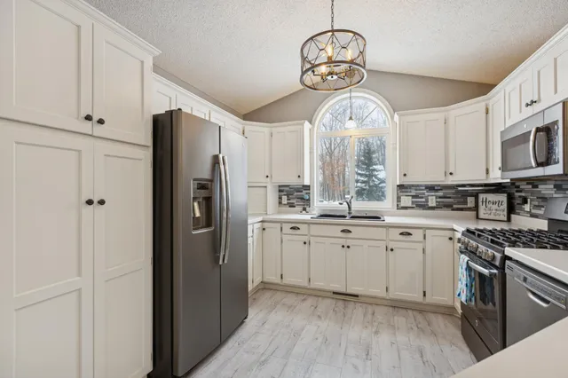 $385,000 | 135 Hunters Path, Annandale, MN 55302