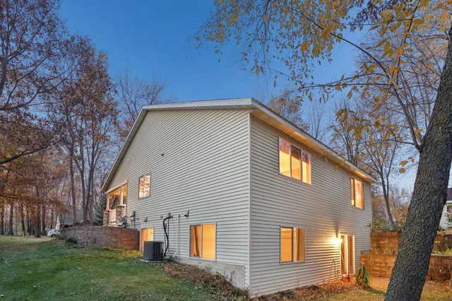 $385,000 | 135 Hunters Path, Annandale, MN 55302