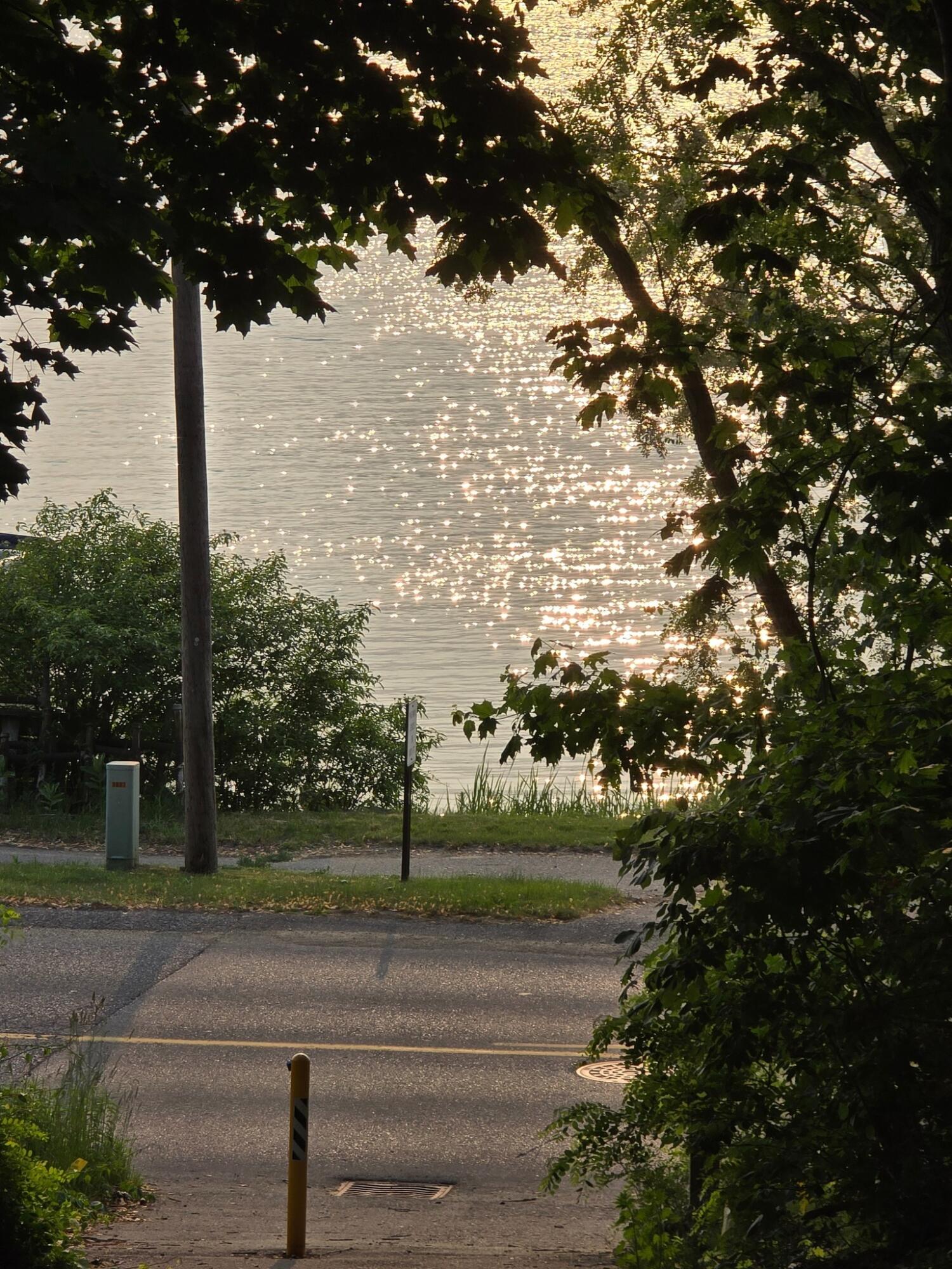 1413 Carleton Street Whitehall, MI 49461 - Photo 5 of 5 581580688_122129772026982507_56070188126