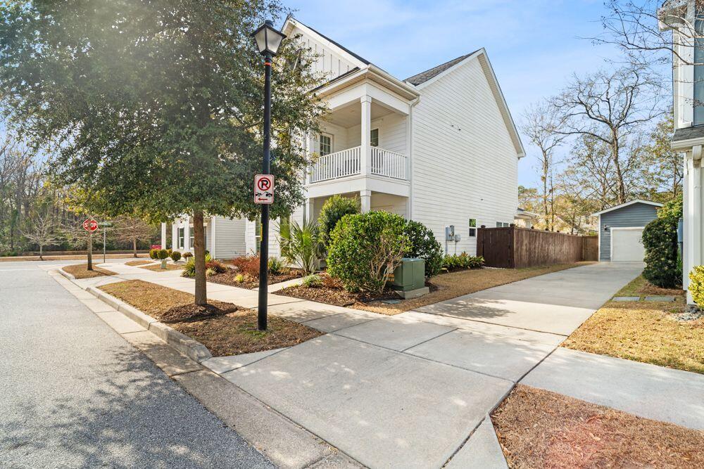 1717 Emmets Road Johns Island, SC 29455 - Photo 4 of 60 1717 Emmets Rd Small-4