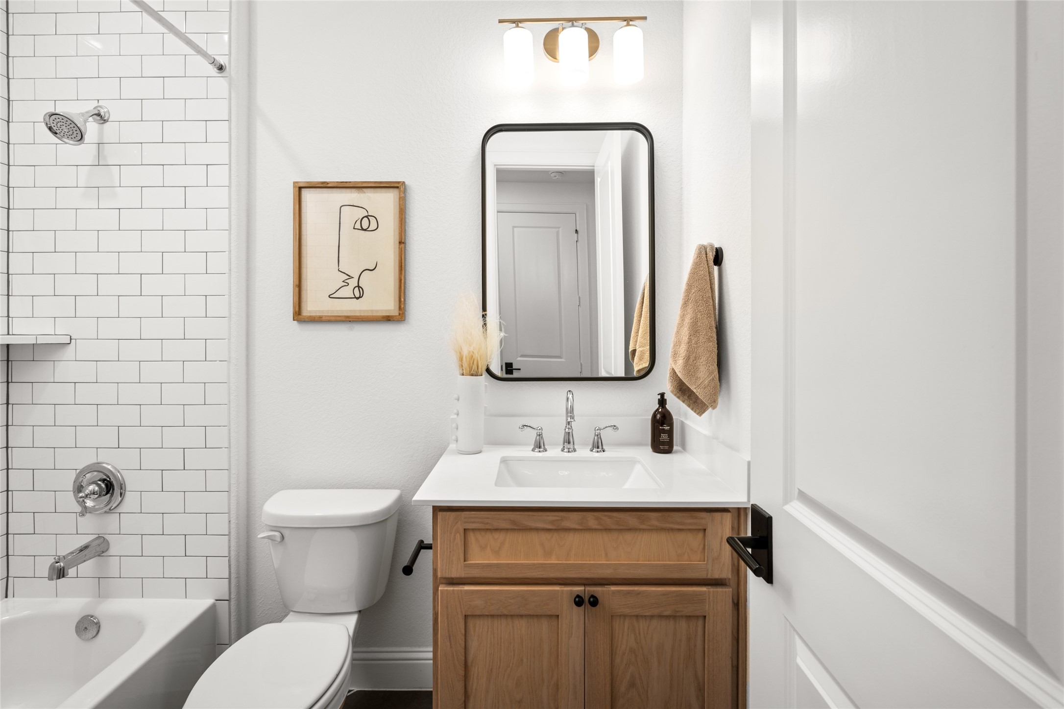 17461 Bayflower Conroe, TX 77385 - Photo 27 of 49 Third full bathroom located outside the 2nd bedroom.