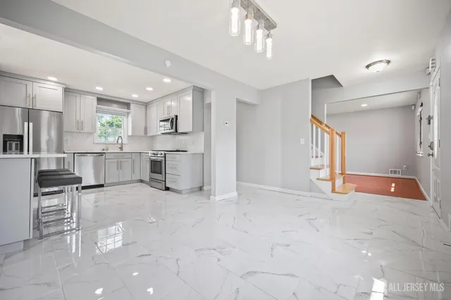 $625,000 | 4 Thomas Street, Old Bridge, NJ 08857