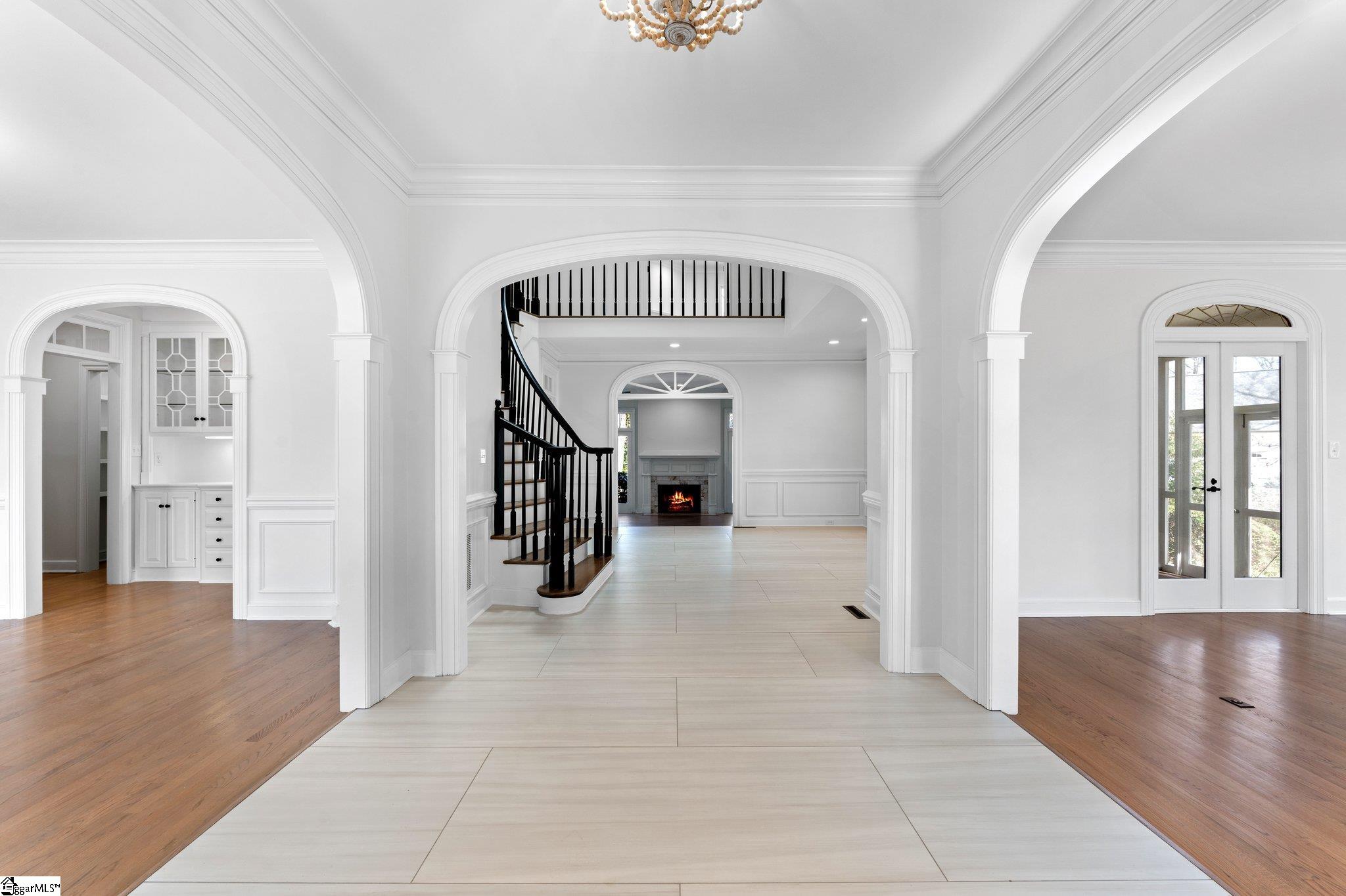 1207 Pelham Road Greenville, SC 29615 - Photo 5 of 39 Gallery Image 5
