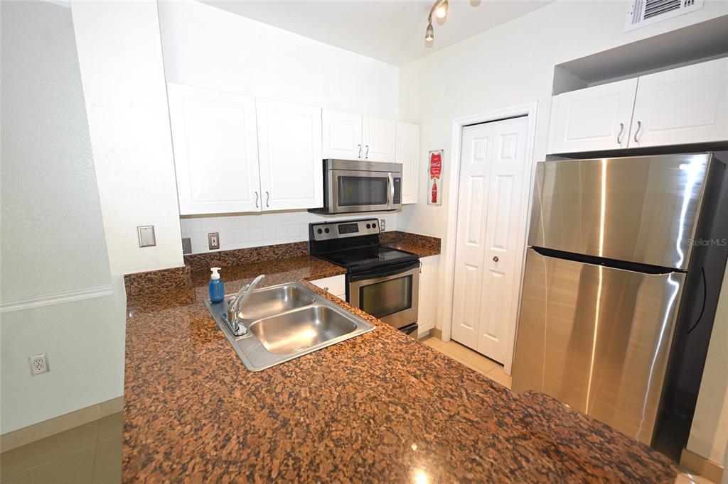 5110 Northridge Road, Unit 202 Sarasota, FL 34238 - Photo 7 of 35