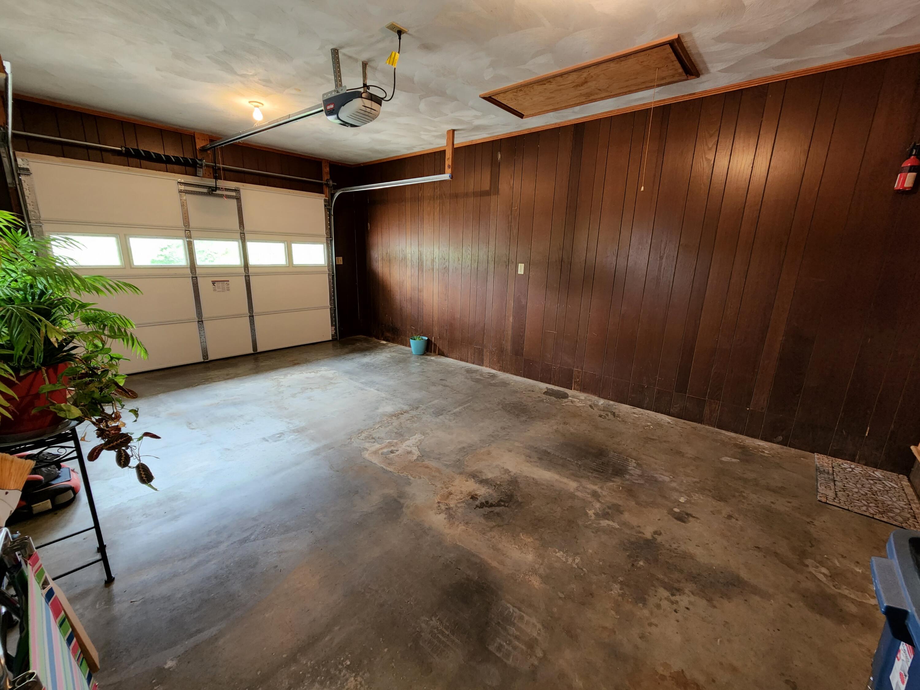 2712 Rakes Road Rocky Mount, VA 24151 - Photo 16 of 29 15 Garage