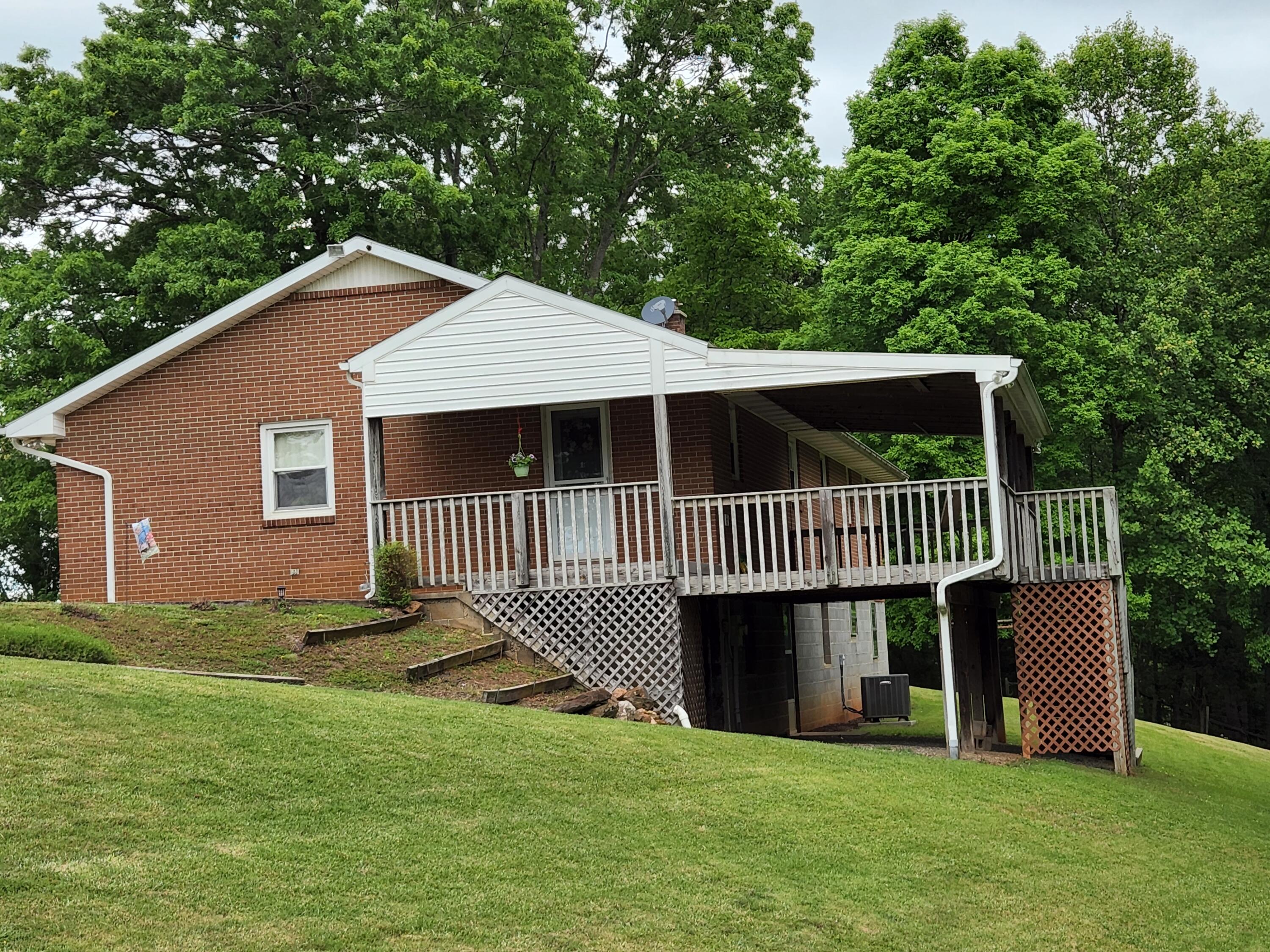 2712 Rakes Road Rocky Mount, VA 24151 - Photo 23 of 29 20 Side of Home