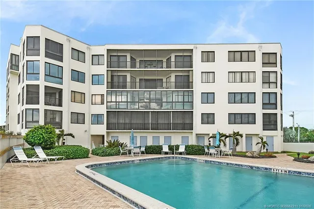$5,800 | 2375 Northeast Ocean Boulevard, Unit E402, Stuart, FL 34996