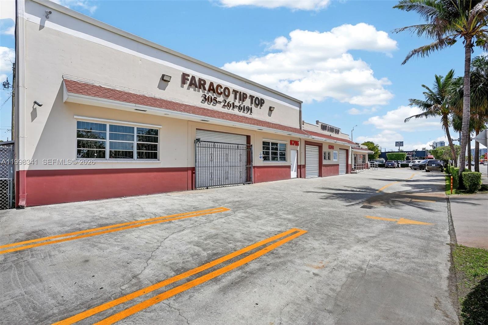 6701 Southwest 8th Street Miami, FL 33144 - Photo 5 of 51 Photo 5