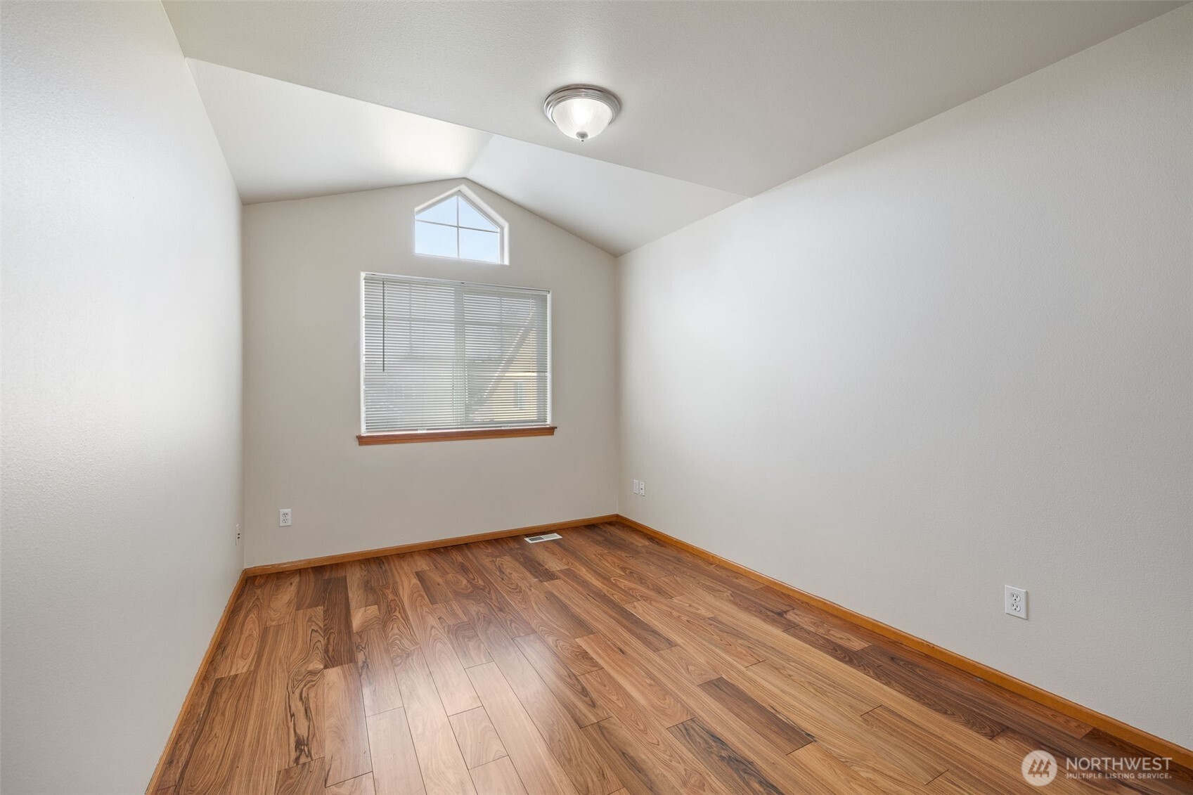 18719 12th Drive Southeast Bothell, WA 98012 - Photo 32 of 38