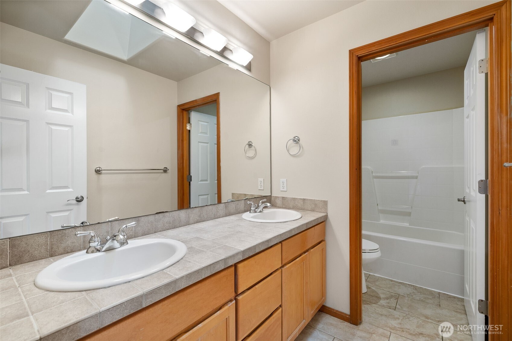 18719 12th Drive Southeast Bothell, WA 98012 - Photo 34 of 38