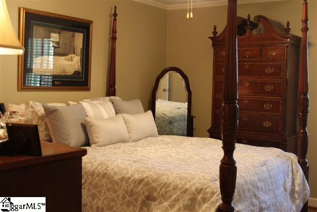 121 Rollingreen Road Greenville, SC 29615 - Photo 14 of 34 Gallery Image 14