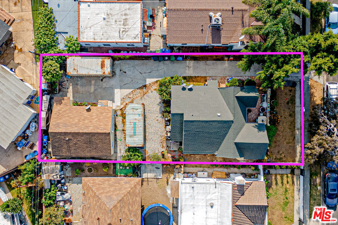 1618 South Burnside Avenue Los Angeles, CA 90019 - Photo 41 of 43 a view of outdoor