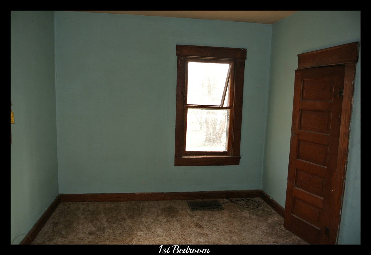 1590 East Hupp Road Bloomington, IN 47401 - Photo 2 of 14 Gallery Image 2