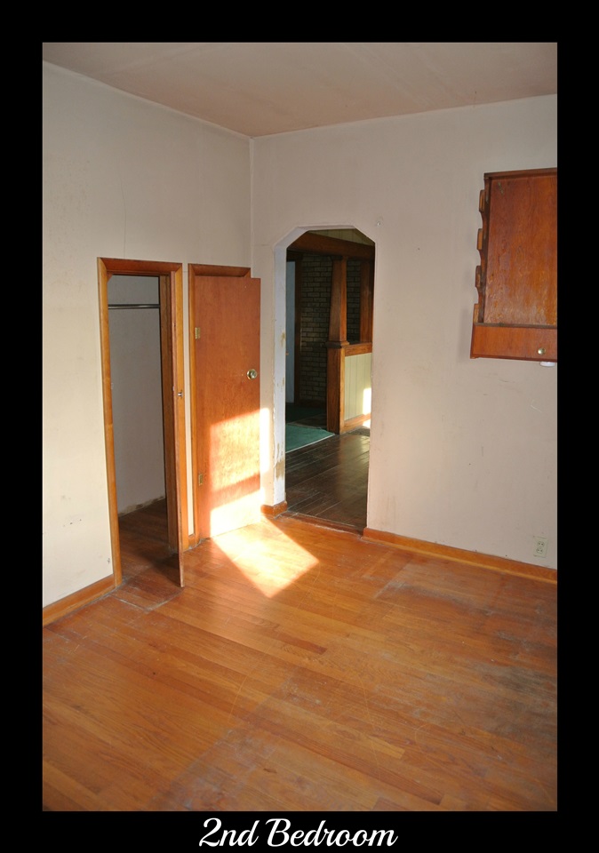 1590 East Hupp Road Bloomington, IN 47401 - Photo 3 of 14 Gallery Image 3